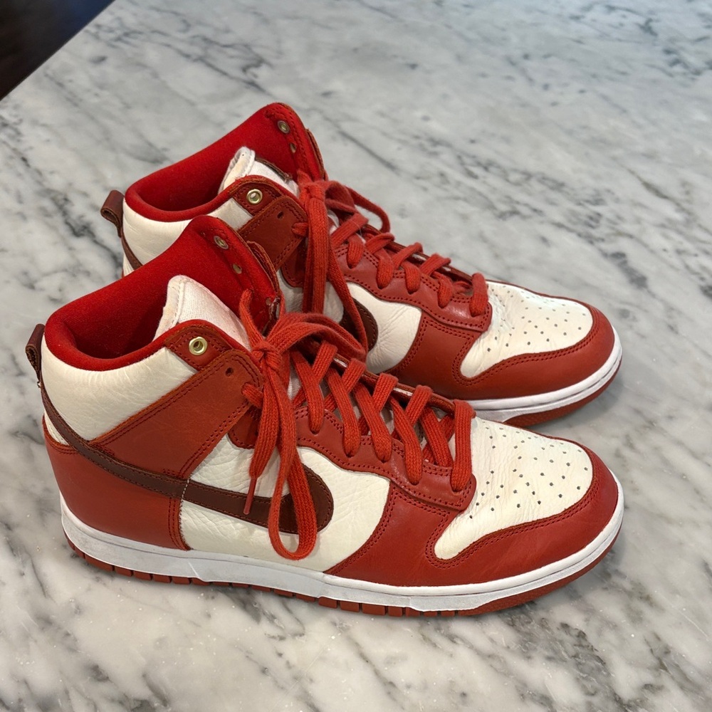 Nike Women's Red and White Sneakers